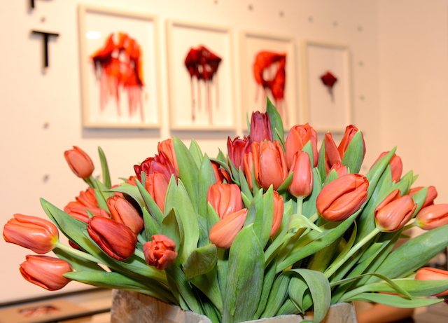 "Читай по губам" в галерее арт-подарков "Шалтай-Болтай" (фото 1)