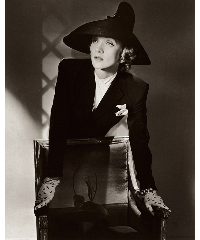 Марлен Дитрих, Нью-Йорк, 1942 В Музее Виктории и Альберта пройдет выставка фотографий Хорста (фото 1)