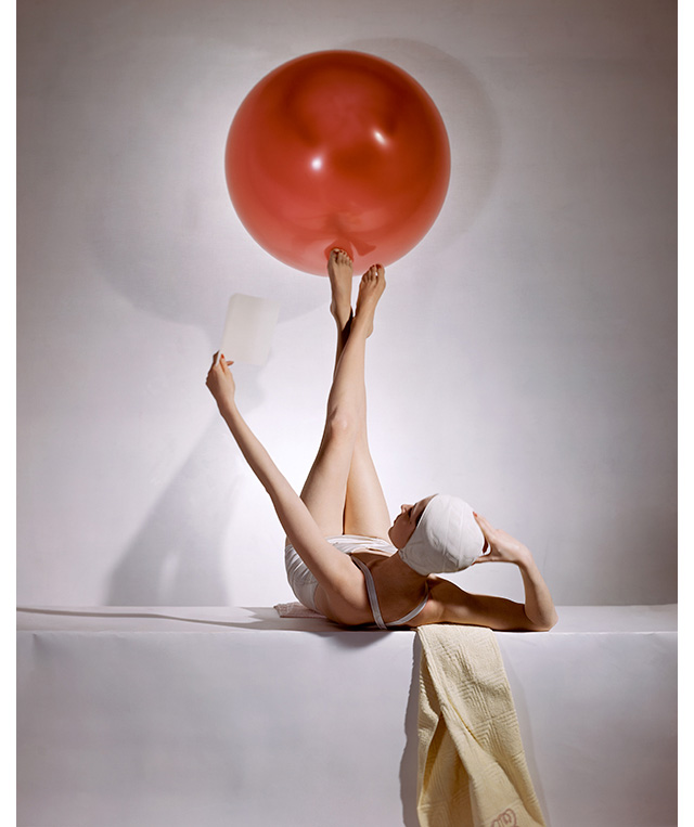 'Летняя мода', обложка американского Vogue, 15 мая 1941 В Музее Виктории и Альберта пройдет выставка фотографий Хорста (фото 2)