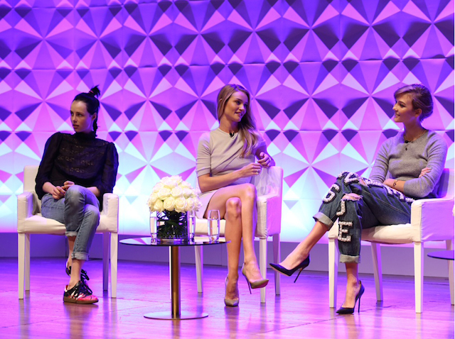 Эди Кэмпбелл, Рози Хантингтон-Уайтли и Карли Клосс Эди Кэмпбелл, Рози Хантингтон-Уайтли и Карли Клосс