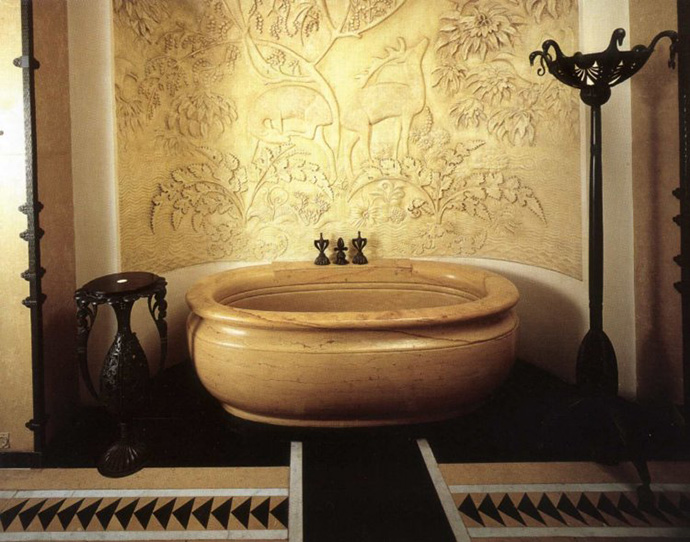 Бронза на вес золота: предаукционная выставка Chrisite's в Москве (фото 4)