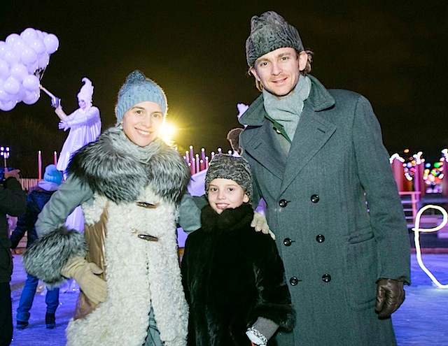 Ольга и Чарльз Томпсон с дочерью