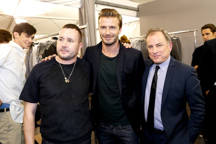 Ким Джонс, Дэвид Бекхэм и Майкл Бёрк Ким Джонс, Дэвид Бекхэм и Майкл Бёрк