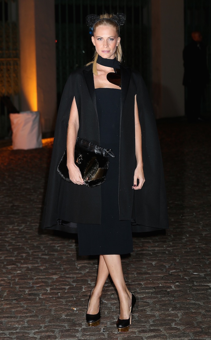 Поппи Делевинь