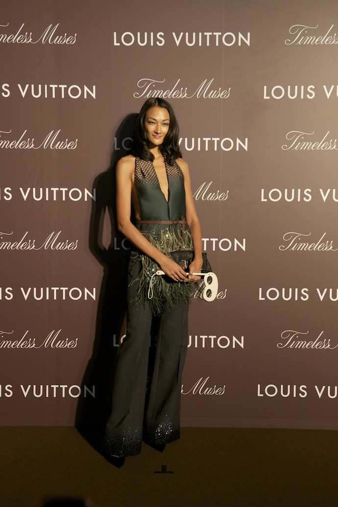 Аи Томинага