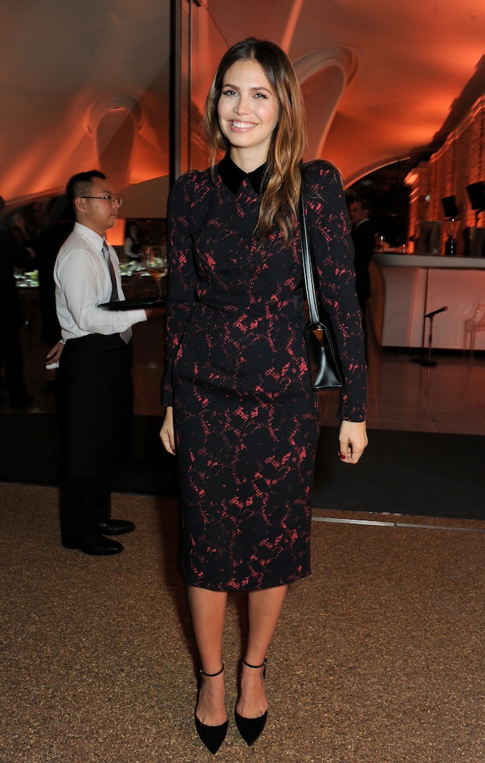 Даша Жукова Даша Жукова