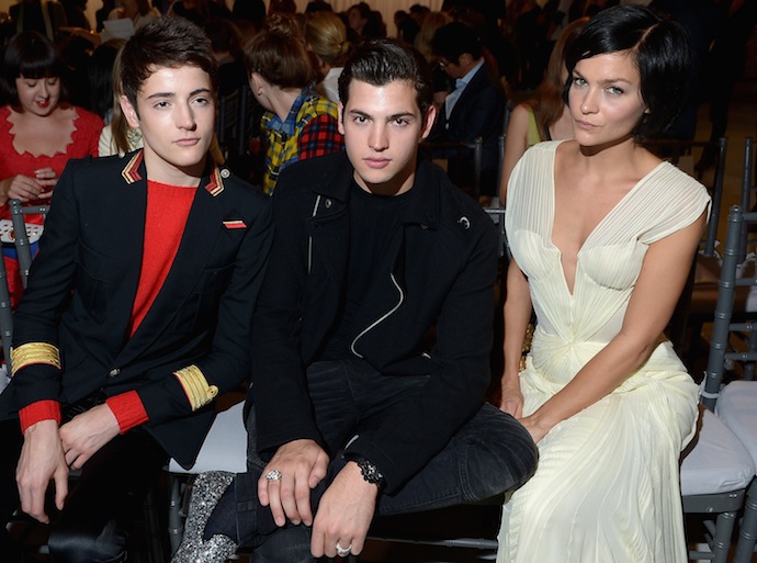 Гарри и Питер Брант, Лей Лезарк