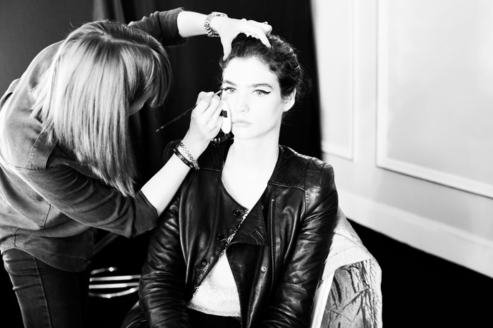 Backstage показа Ulyana Sergeenko в Париже (фото 27)