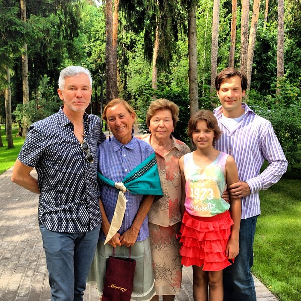 Миучча Прада, Баз Лурманн в гостях у семьи Ельциных (@yeltsinboris) Миучча Прада, Баз Лурманн в гостях у семьи Ельциных (@yeltsinboris)