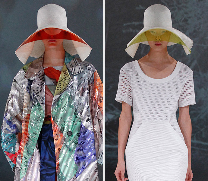 Шляпы на показе Chalayan