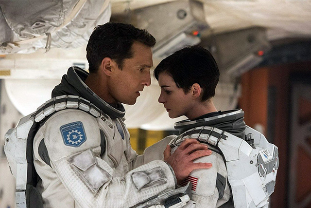 Мэттью МакКонахи и Энн Хэтэуэй в фильме "Интерстеллар" Квентин Тарантино сравнил "Интерстеллар" с работами Тарковского (фото 1)