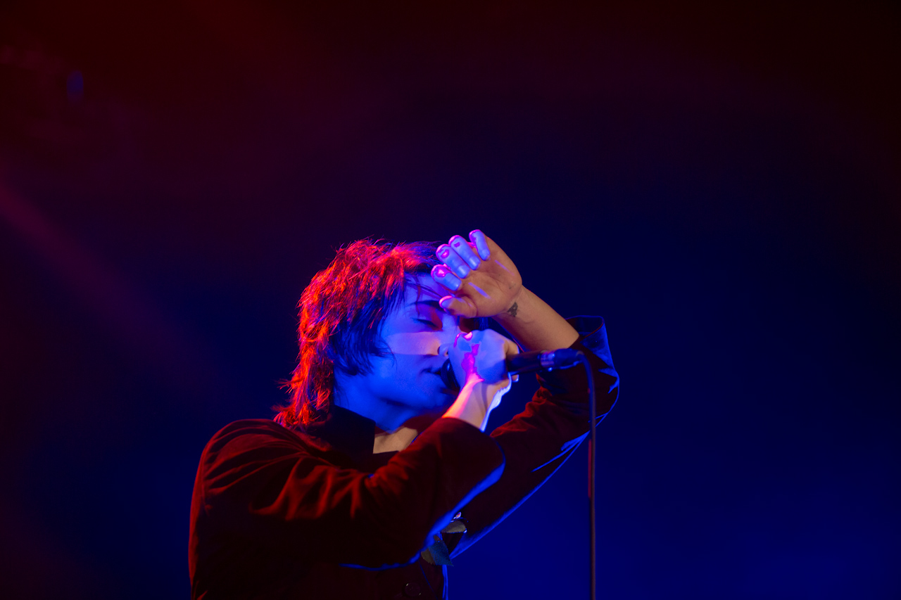 Александр Терехов и Рената Литвинова сшили костюмы для Земфиры (фото 5)