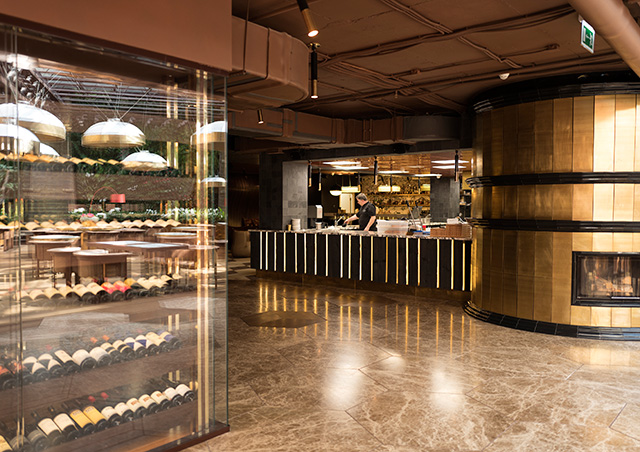 La Bella Societa: ресторан при киноклубе "Москва" (фото 3)