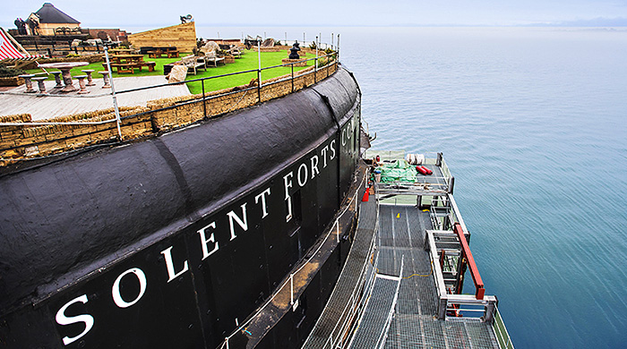 В проливе Солент появится отель-форт (фото 1)