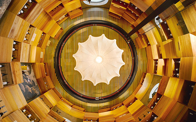 Tavaru — ресторан в башне на уединенном острове (фото 3)