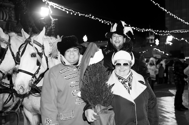 Открытие рождественской ярмарки и ГУМ-катка на Красной площади (фото 14)