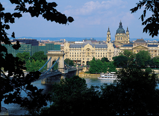 Где жить, что есть и купить в Будапеште (фото 1)