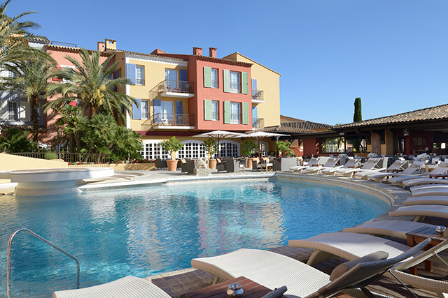 Живая легенда: отель Byblos Saint-Tropez (фото 1)