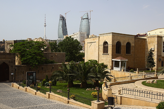 5 причин поехать на шопинг-фестиваль в Баку (фото 1)