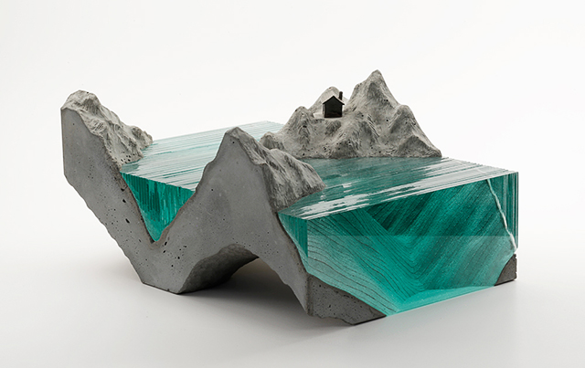 Стеклянное море: новая серия скульптур Бена Янга (фото 7)