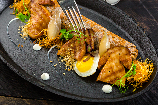 Сила Масленицы: самые необычные упражнения на тему блинов в ресторанах Москвы (фото 10)