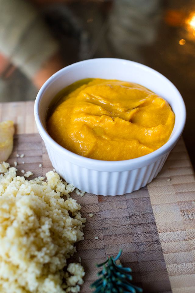 Блюдо недели: лимонный цыпленок с кускусом, артишоками, тыквой и хурмой от Дениса Калмыша (фото 4)