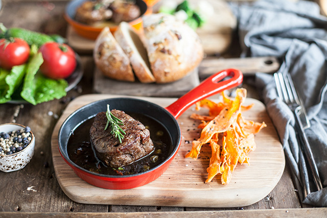 Круассаны за углом: в Москве открылось кафе-пекарня "Хлебная лавка" (фото 7)