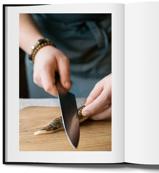 Блюдо недели: филе камбалы с граните из малосольных огурцов от Антона Абрезова (фото 5)