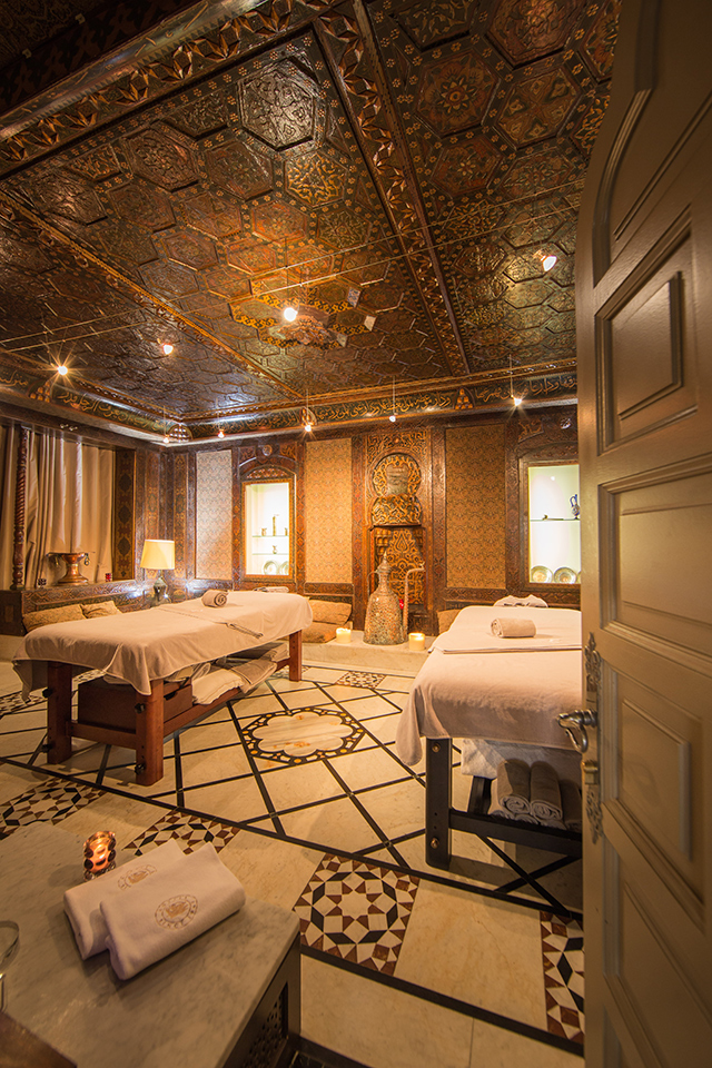 Живая легенда: отель Byblos Saint-Tropez (фото 2)