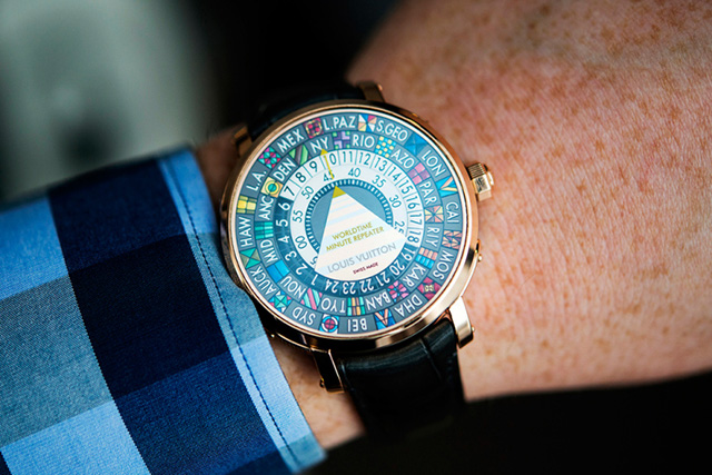 Яркая натура: Louis Vuitton представили часы с функцией мирового времени (фото 3)