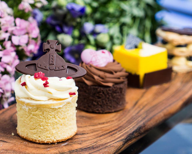 Безумное чаепитие: Вивьен Вествуд открыла кафе в Гонконге (фото 2)