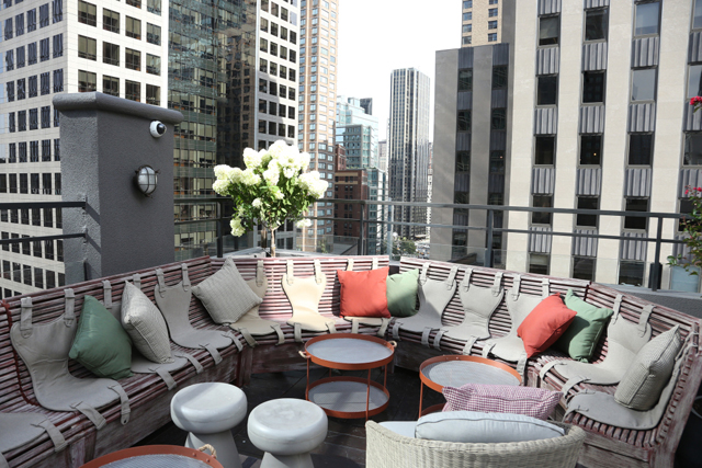 PHD Terrace: частные вечеринки с видом на ночной Нью-Йорк (фото 1)