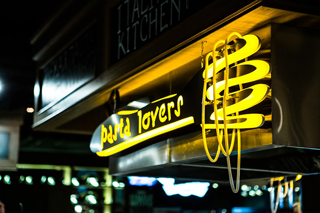 Фудмаркет ресторанов The 21 (фото 1)