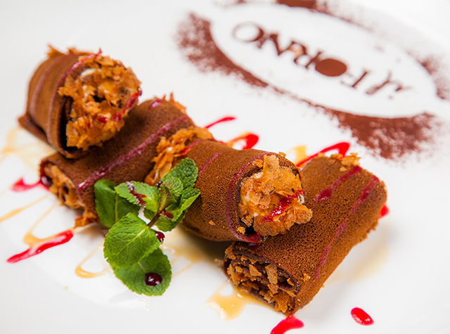 Круглые, жареные, твои: обычные блины с необычными акцентами (фото 7)