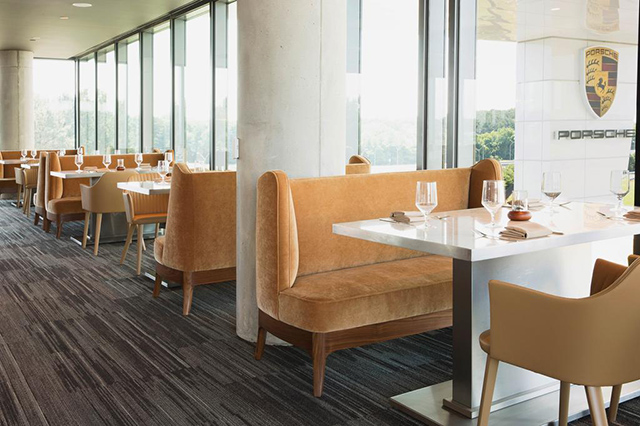 Компания Porsche открыла ресторан в Атланте (фото 3)