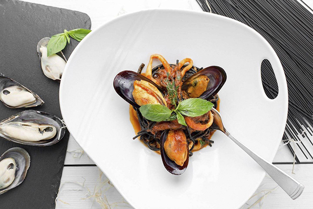 С высоты птичьего полета: новый ресторан "Паруса на крыше" в Санкт-Петербурге (фото 3)