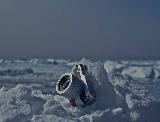 Moncler создали дизайн новой Leica X (фото 2)