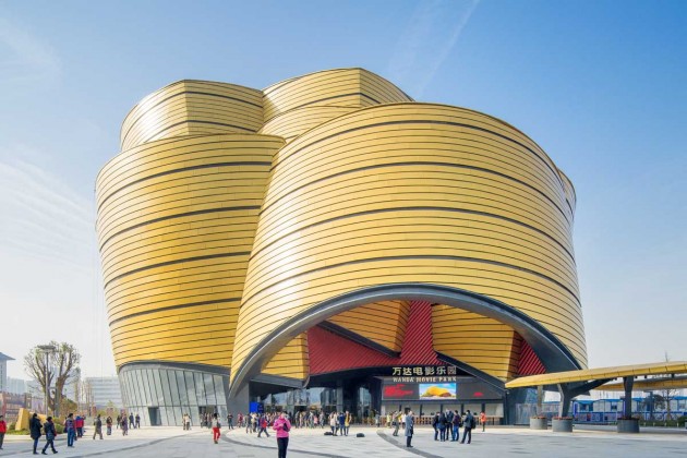 В Китае начал работать первый в мире крытый тематический парк развлечений (фото 2)