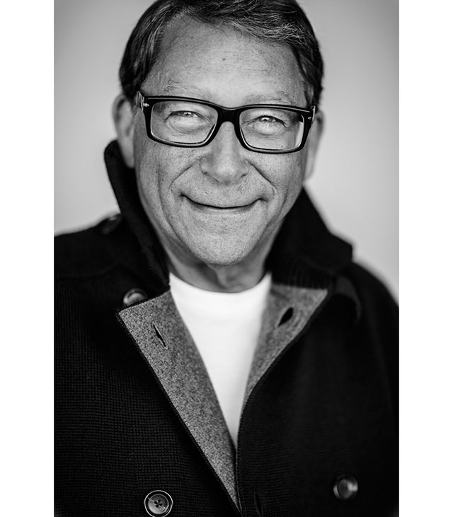 Стюарт Вайцман У Stuart Weitzman новый креативный директор (фото 1)