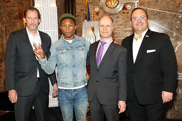 Фаррелл Уильямс отметил Международный день счастья с ООН (фото 4)