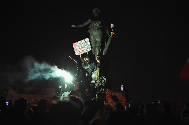 #JeSuisCharlie: Марш мира в 25 фотографиях (фото 15)