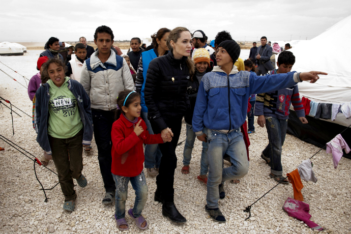 Анджелина Джоли высказалась о конфликте в Сирии (фото 2)