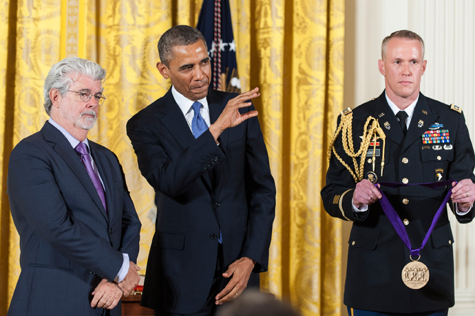 Барак Обама наградил деятелей культуры (фото 1)