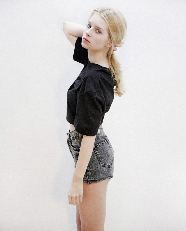 Девушка недели: Лотти Мосс (фото 11)