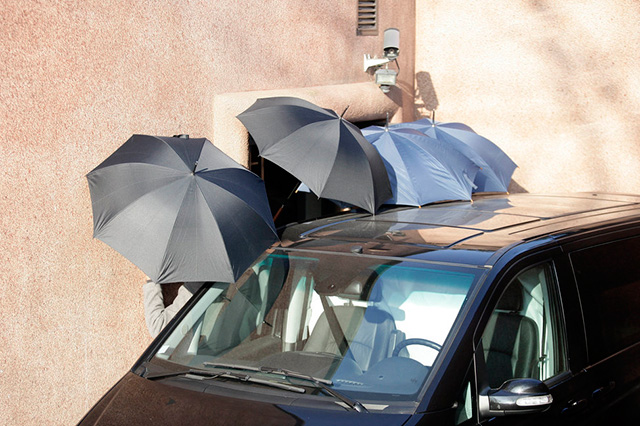 Брэд Питт и Анджелина Джоли в Париже, 2010 "Папарацци! Фотографы, звезды и художники": новая выставка во Франкфурте (фото 6)