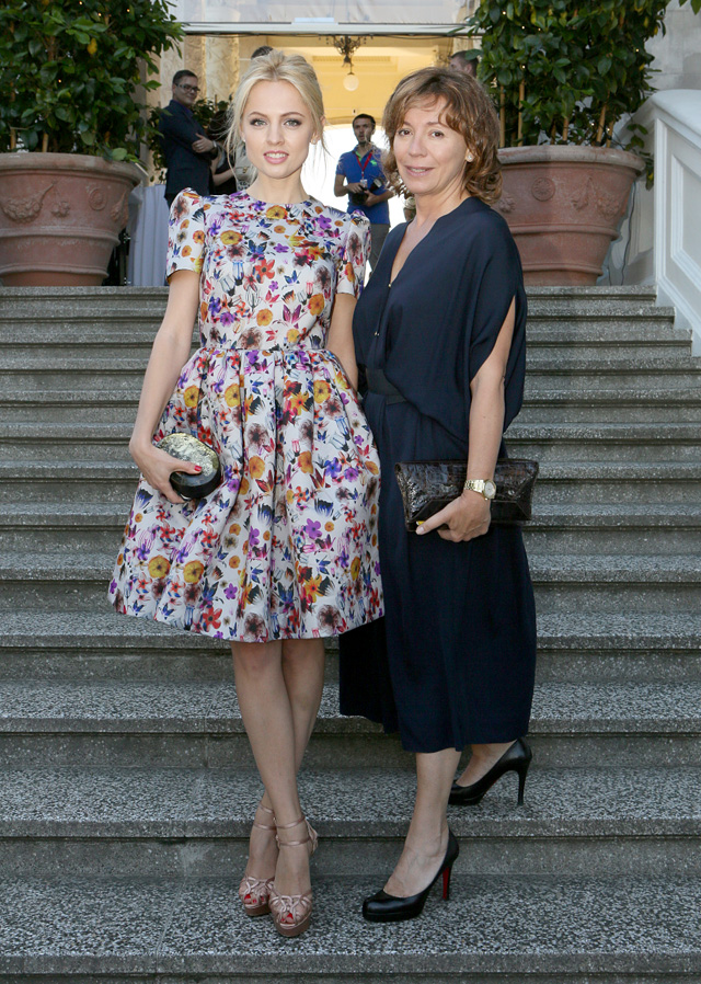 Янина Студилина и Валерия Роднянская Pop-up store Киры Пластининой на "Кинотавре" (фото 7)