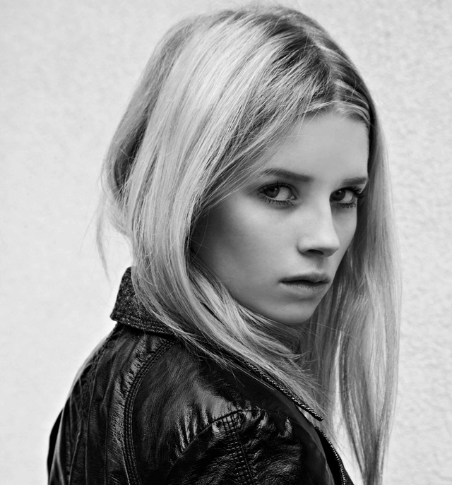 Девушка недели: Лотти Мосс (фото 3)