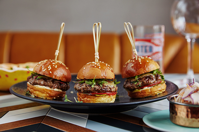 Питерский ресторан "Белка": здоровая еда с цитатами стритфуда (фото 2)