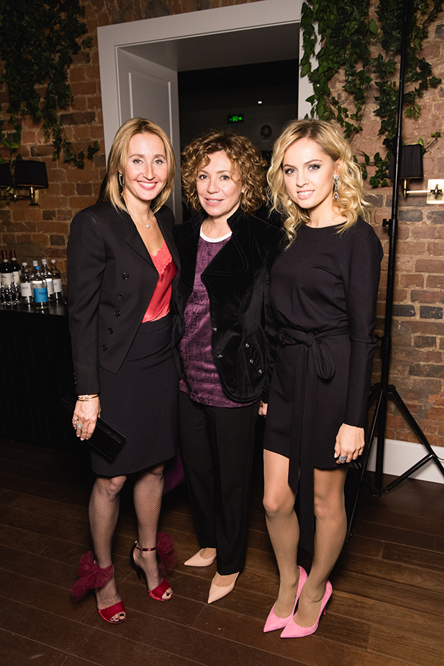 Оксана Бондаренко, Валерия Роднянская и Янина Студилина Гости открытия бутика Jimmy Choo (фото 6)