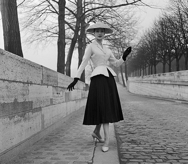 Dior New Look, 1947 год Что говорит нам о судьбах кутюра новая коллекция haute couture Christian Dior (фото 1)